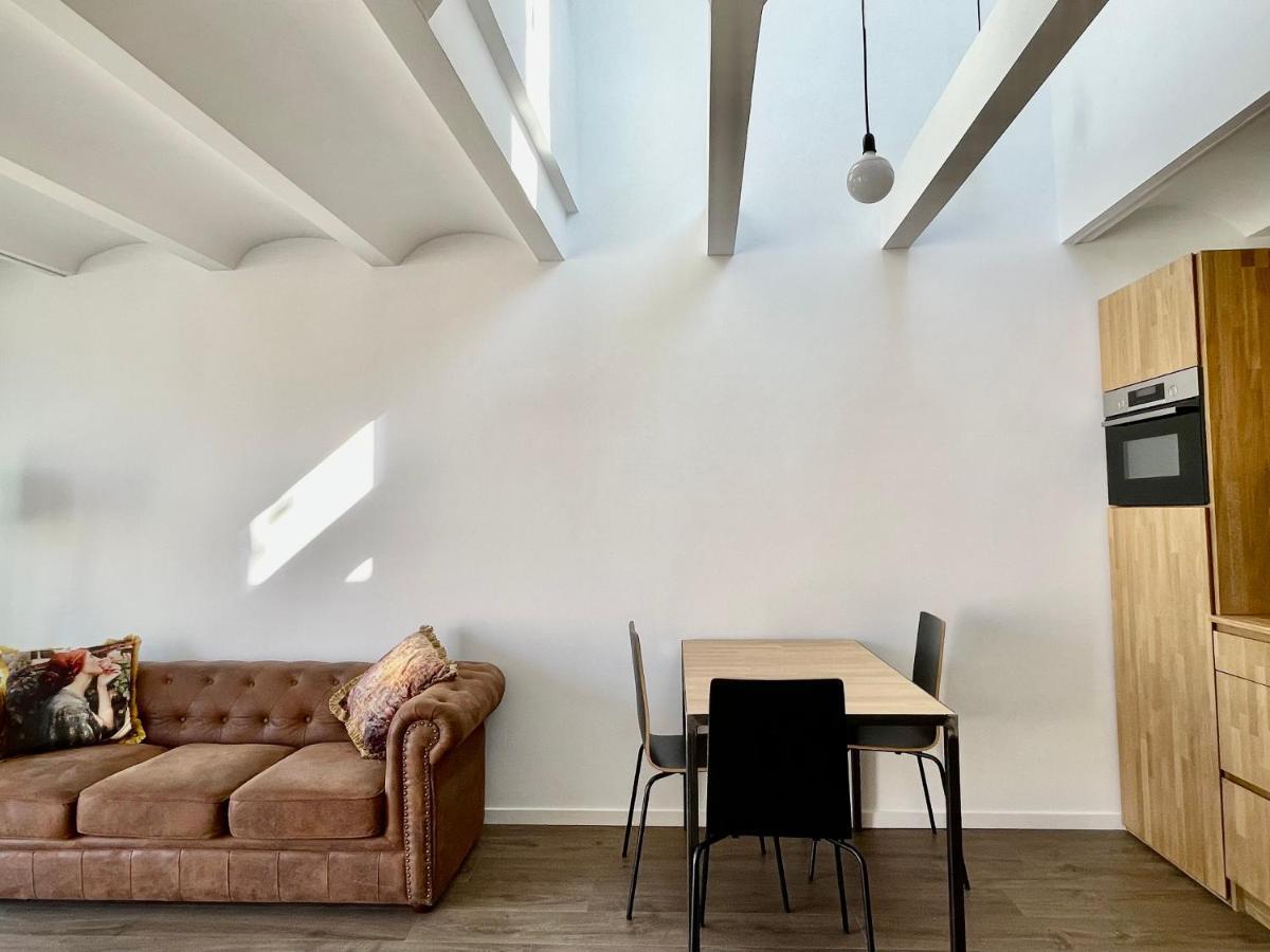 Loft En El Centro Apartment Vilanova i la Geltru Luaran gambar